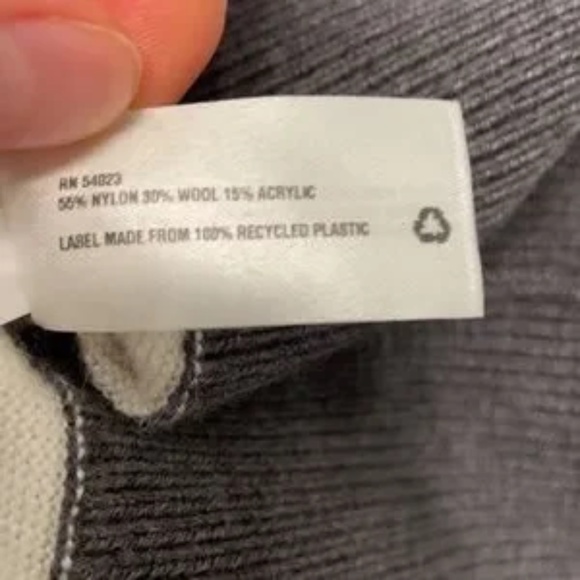 GAP Off-White, Navy, and Gray Striped V-neck Cardigan - Picture 9 of 10